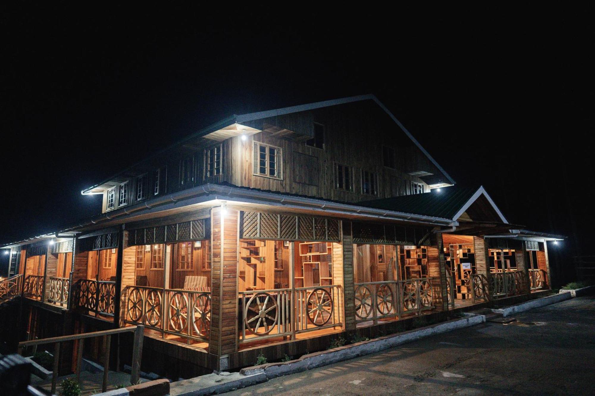 Nsaho Resort Fort Portal Exterior photo